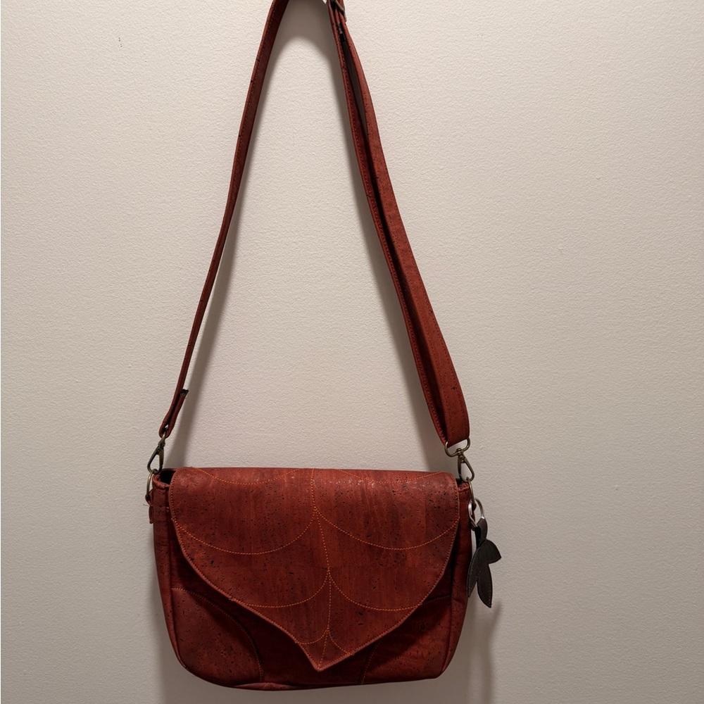 Leafling Berry Brown Cork Leather Crossbody